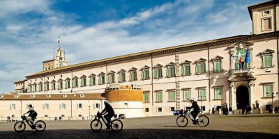Rome at sunrise by E-Bike