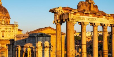 discovering-rome-at-night-copyright-credit-canva