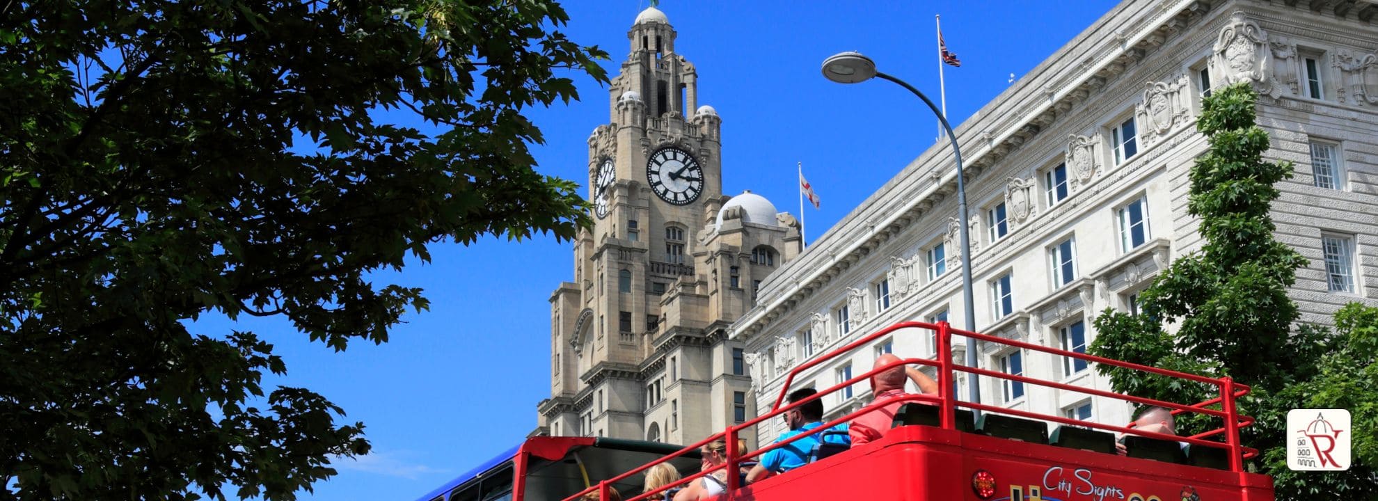 rome-hop-on-hop-off-bus-copyright-credit-canva