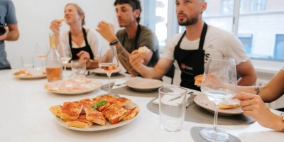 pizza-cooking-class-enjoy-the-meal